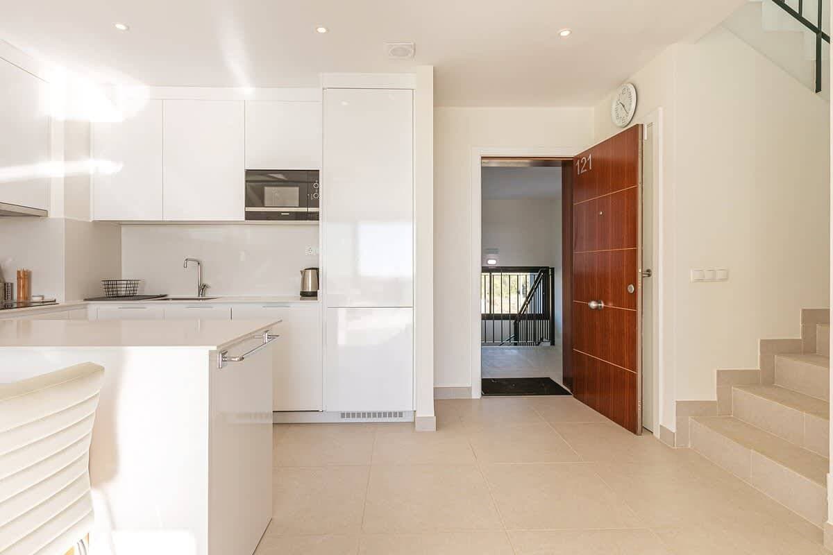 Foto 8 von 57: Duplex Penthouse with Sea Views, Steps to Golf