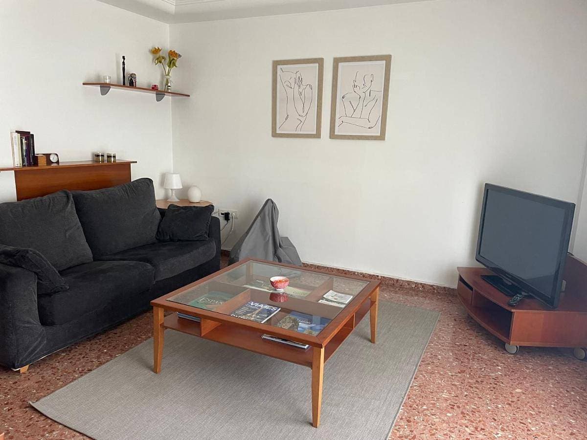 Foto 5 von 29: Two-Bedroom Apartment
