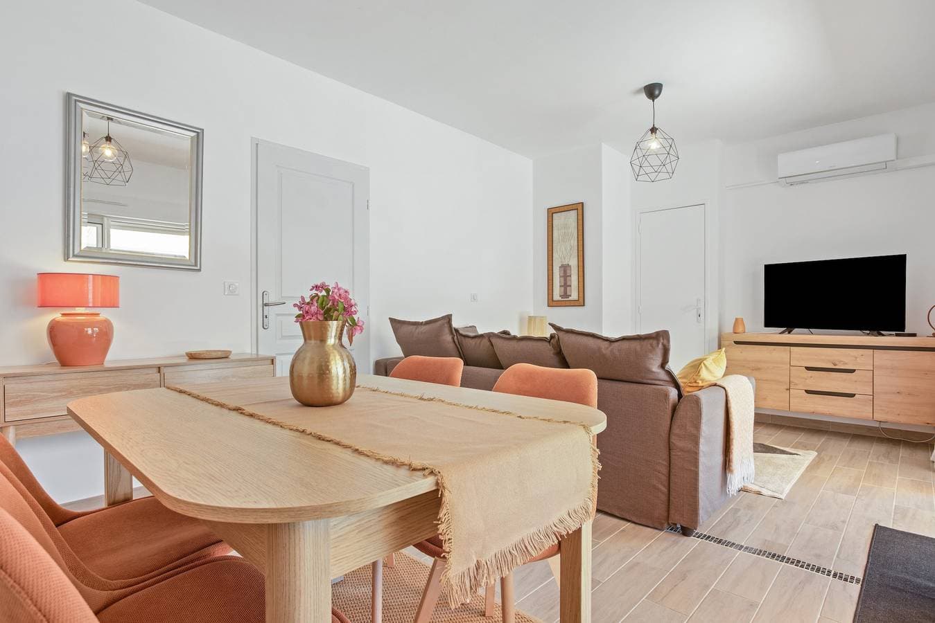 Foto 7 von 26: Bed & Breakfast „Pomme reinette“ – Gemeinschaftspool, WLAN & Klimaanlage