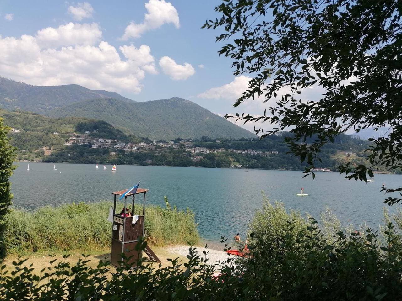 Foto 7 von 19: Apartment with Lake View