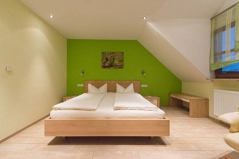 Foto 6 von 9: Weingut Karl Braun - Doppelzimmer 'Frühlingserwachen'
