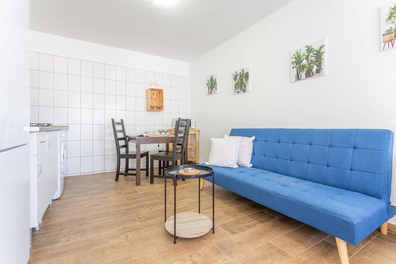 Foto 6 von 25: Ferienwohnung 'Las Palmeras B' mit Meerblick, Gemeinschaftsterrasse und Gemeinschaftsgarten