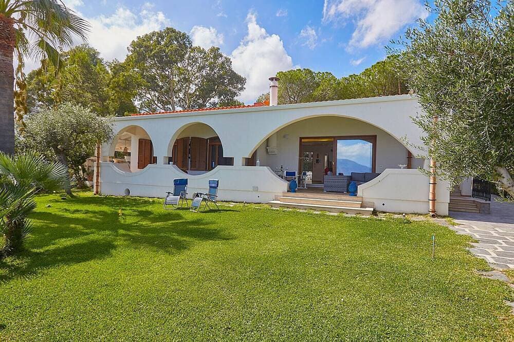 Foto 12 von 30: Villa mit direktem Zugang zum Strand