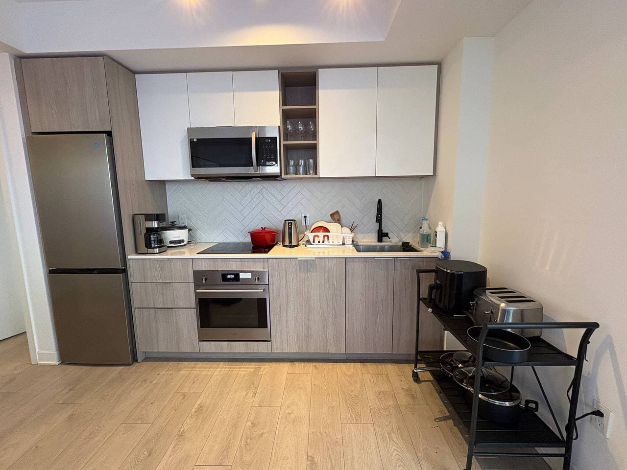 Foto 12 von 31: Helle neue Wohnung mit 3 Schlafzimmern in Etobicoke