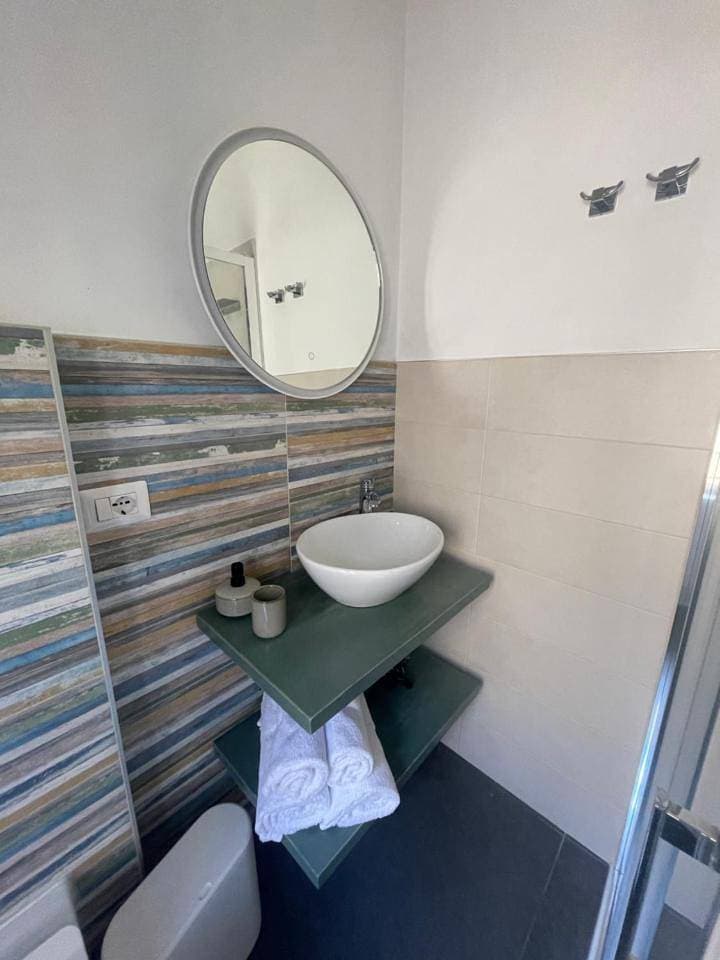 Foto 12 von 13: Double Room with Private Bathroom