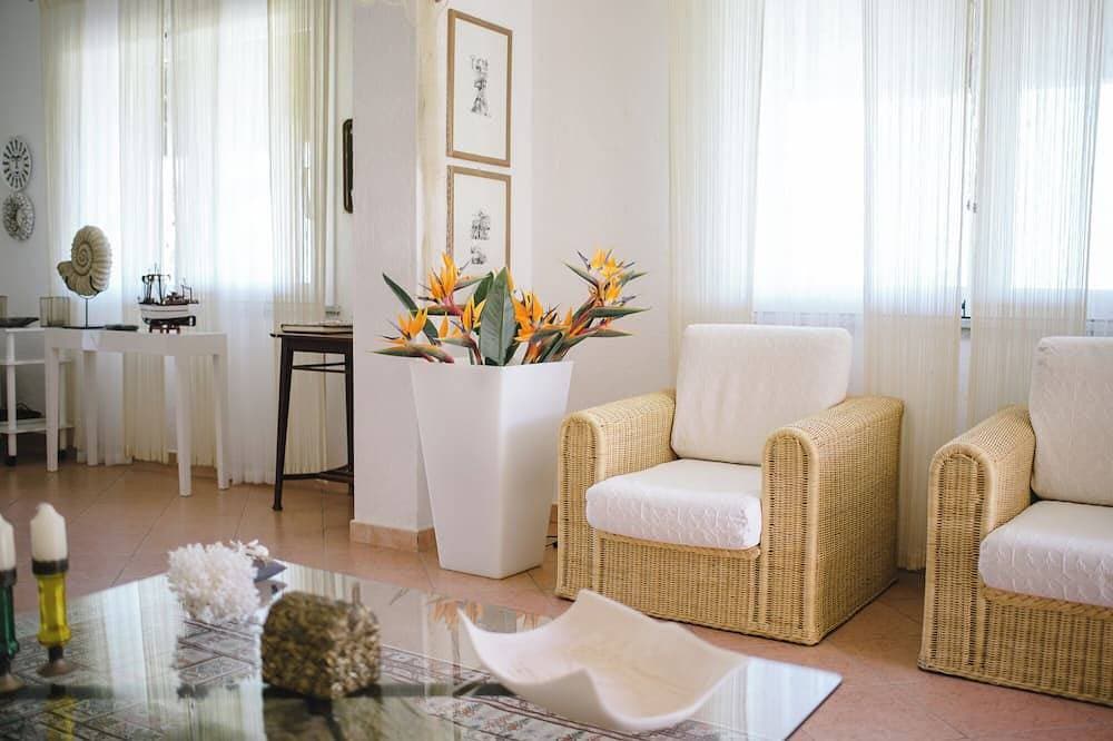 Foto 5 von 30: Luxusvilla mit Pool, Meerblick