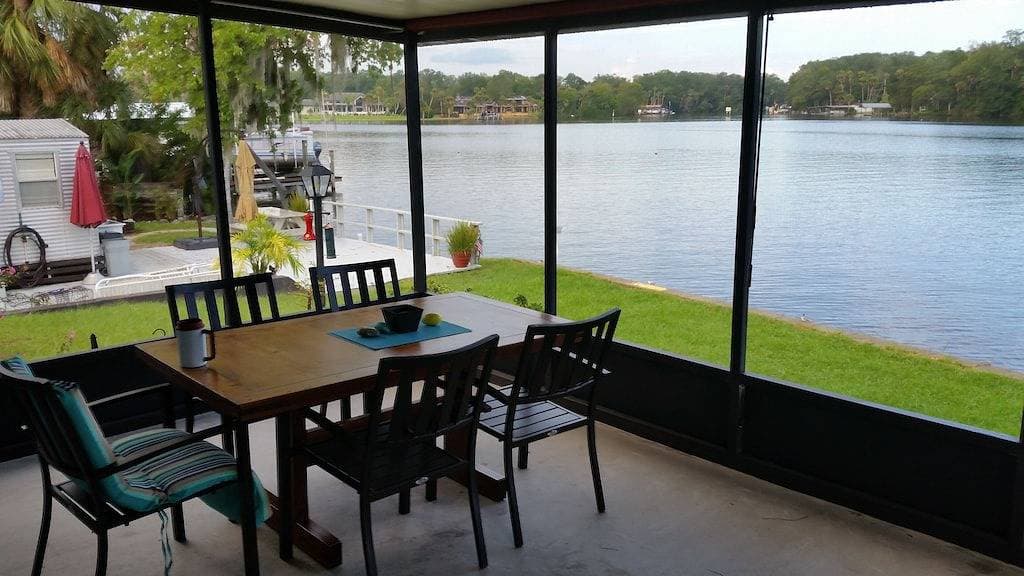 Foto 10 von 51: Homosassa Riverfront Retreat - Relax & Enjoy!