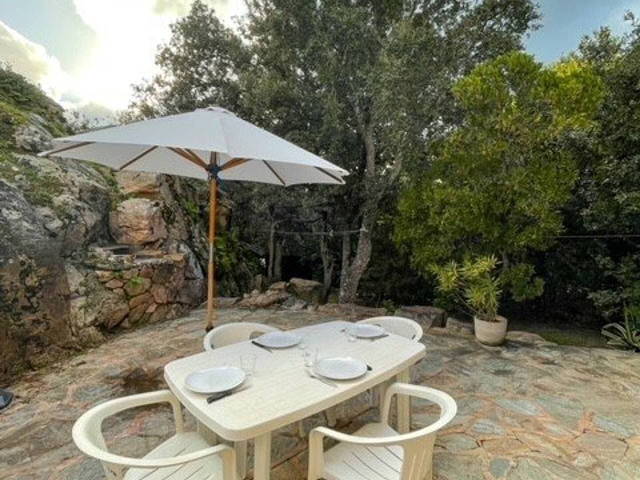 Foto 8 von 27: Haus mit 4 Zimmern, 200 m vom Strand entfernt, große Terrasse und 2 Parkplätze
