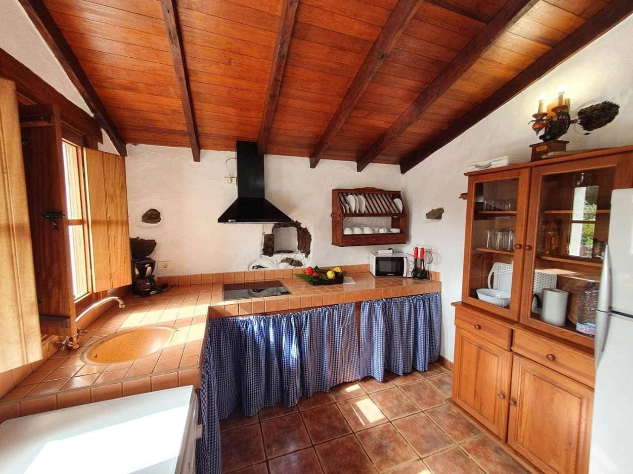Foto 8 von 34: Three-Bedroom Holiday Home