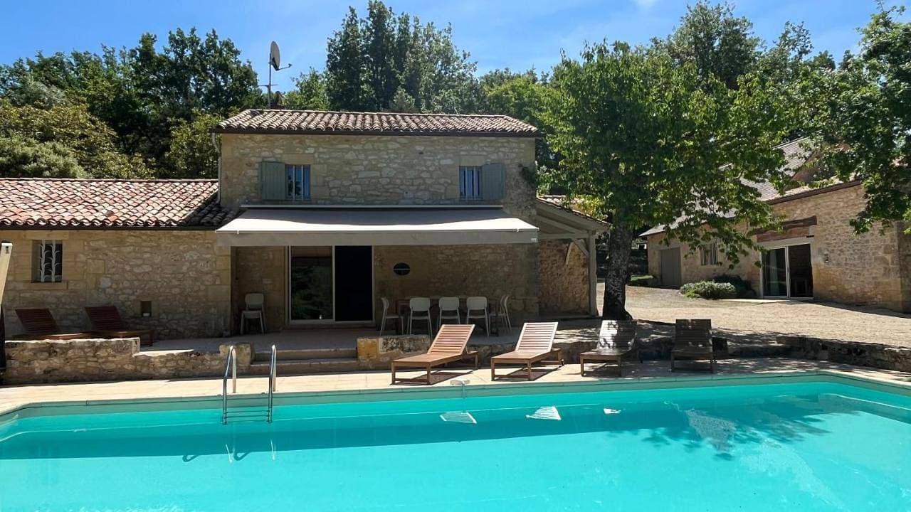 Maison de charme avec piscine en Dordogne-Périgord 1