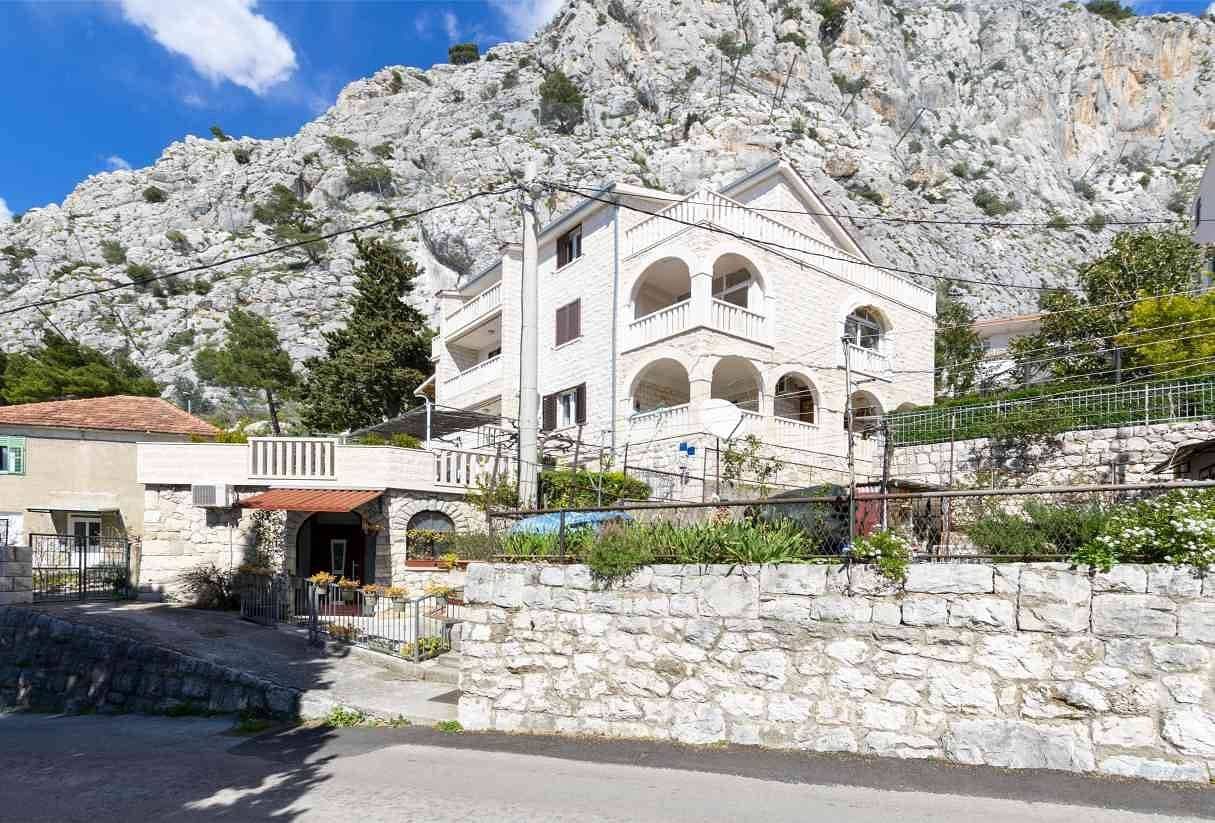 Foto 13 von 26: Ferienwohnung in Omiš mit Meerblick, Balkon, Klimaanlage, W-Lan (5129-3)