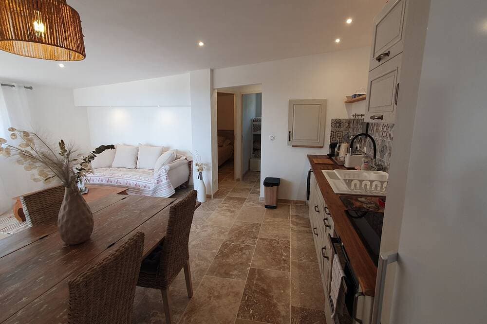 Foto 13 von 22: Charming cottage ****, Superb sea view, Spa, Large swimming pool, Golf