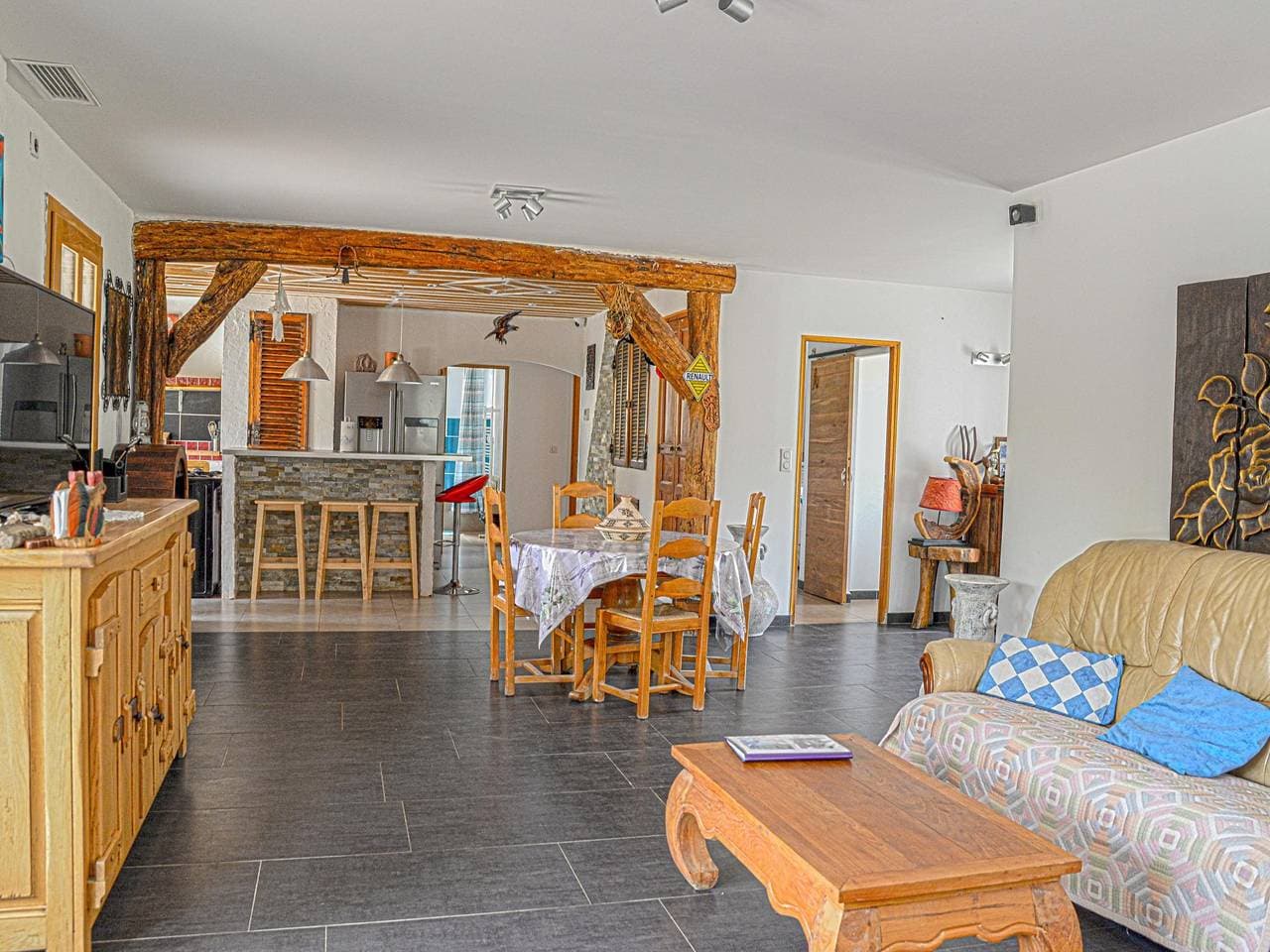 Foto 8 von 19: Klimatisiertes Ferienhaus mit privatem Pool