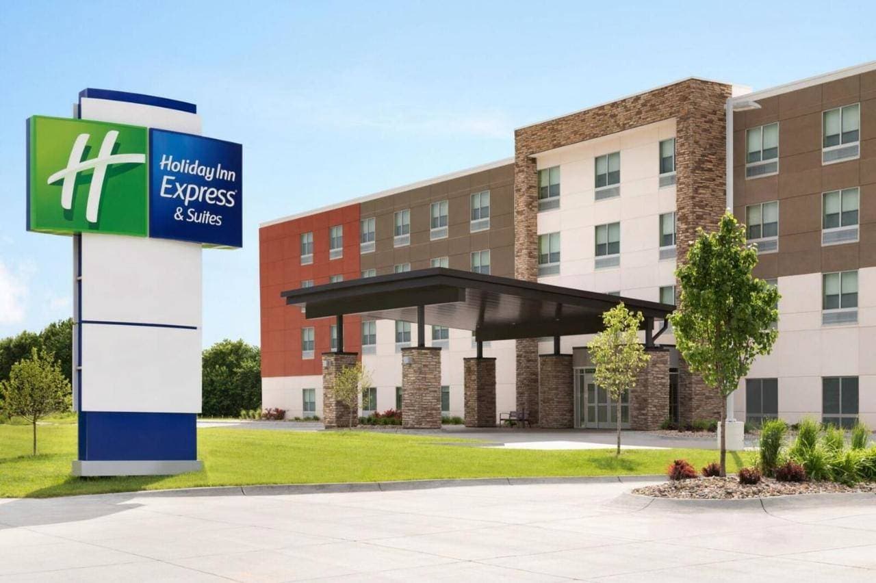 Holiday Inn Express - Auburn Hills South by IHG 1