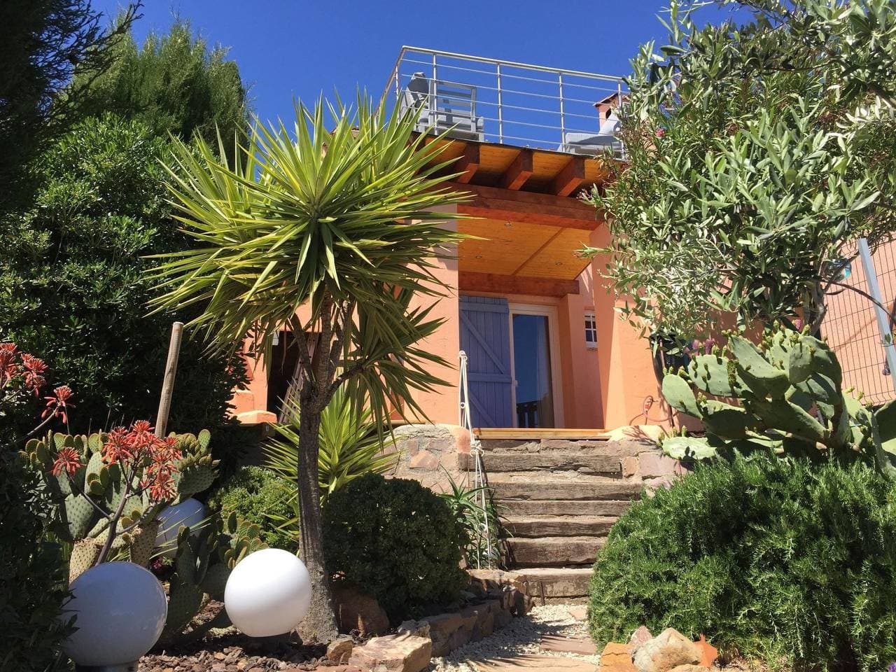 Kleine Villa an der Cote d´Azur 1