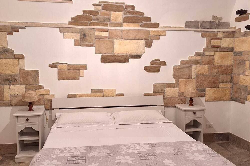 The Cellar of Sunrise & Sunset 1