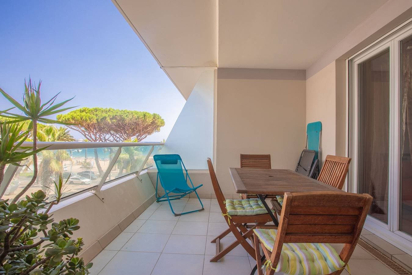 Foto 3 von 26: Ferienwohnung 'Superbe Appartement Vue Mer' mit Meerblick, Wi-Fi und Klimaanlage