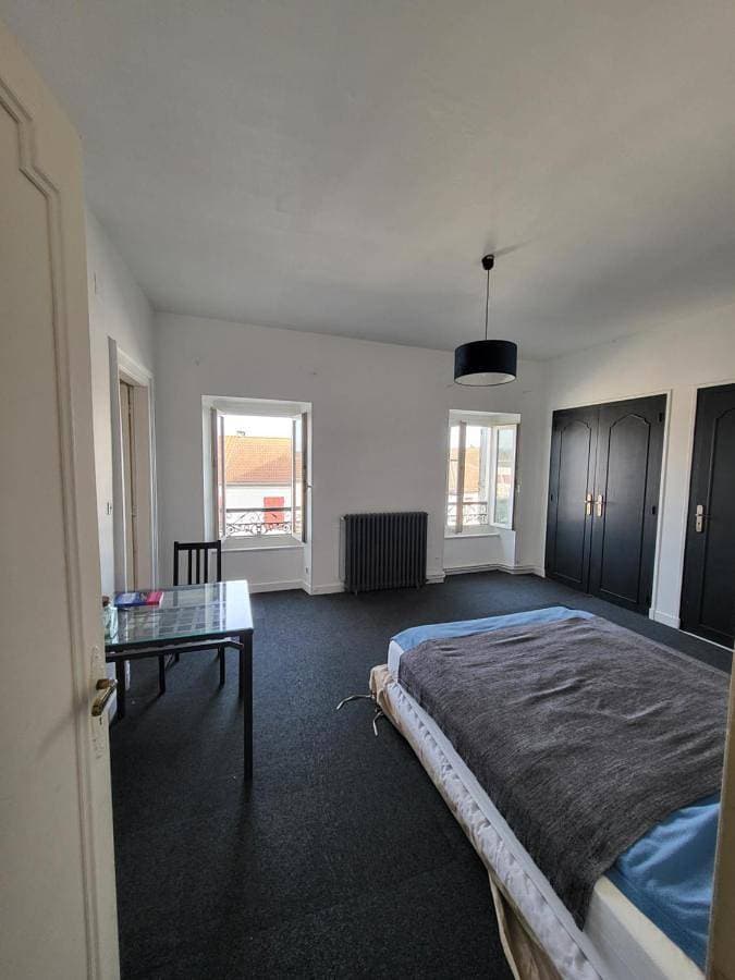 Foto 5 von 16: Three-Bedroom Apartment