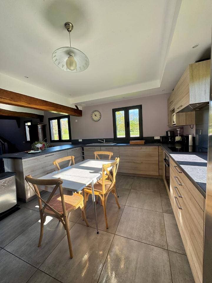 Foto 9 von 43: Four-Bedroom House
