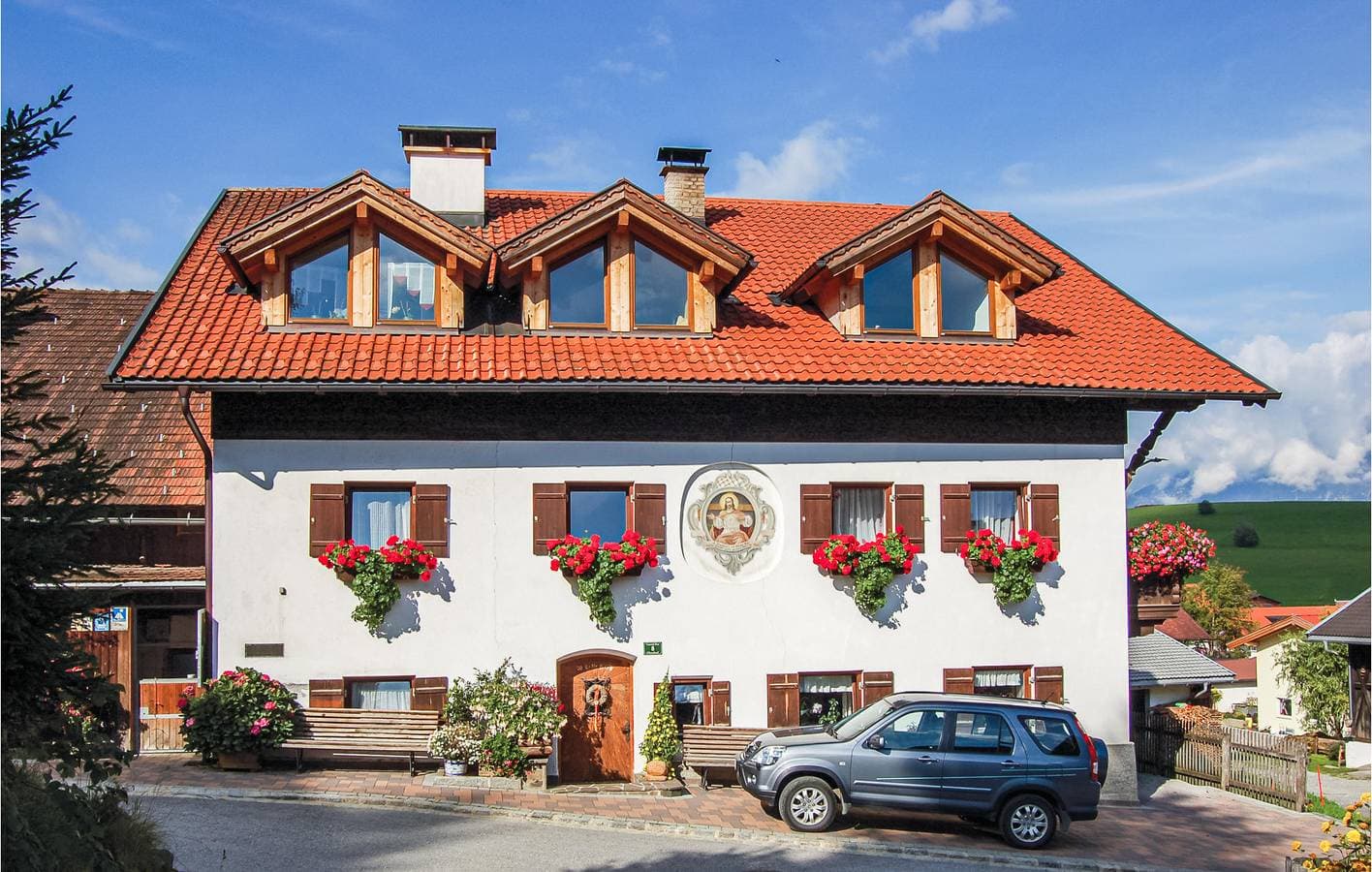 Foto 4 von 16: Wohnung mit Bergblick, Parkplatz und Terrasse