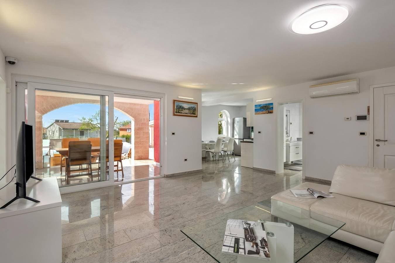 Foto 4 von 29: Apartment Ayni With Private Pool
