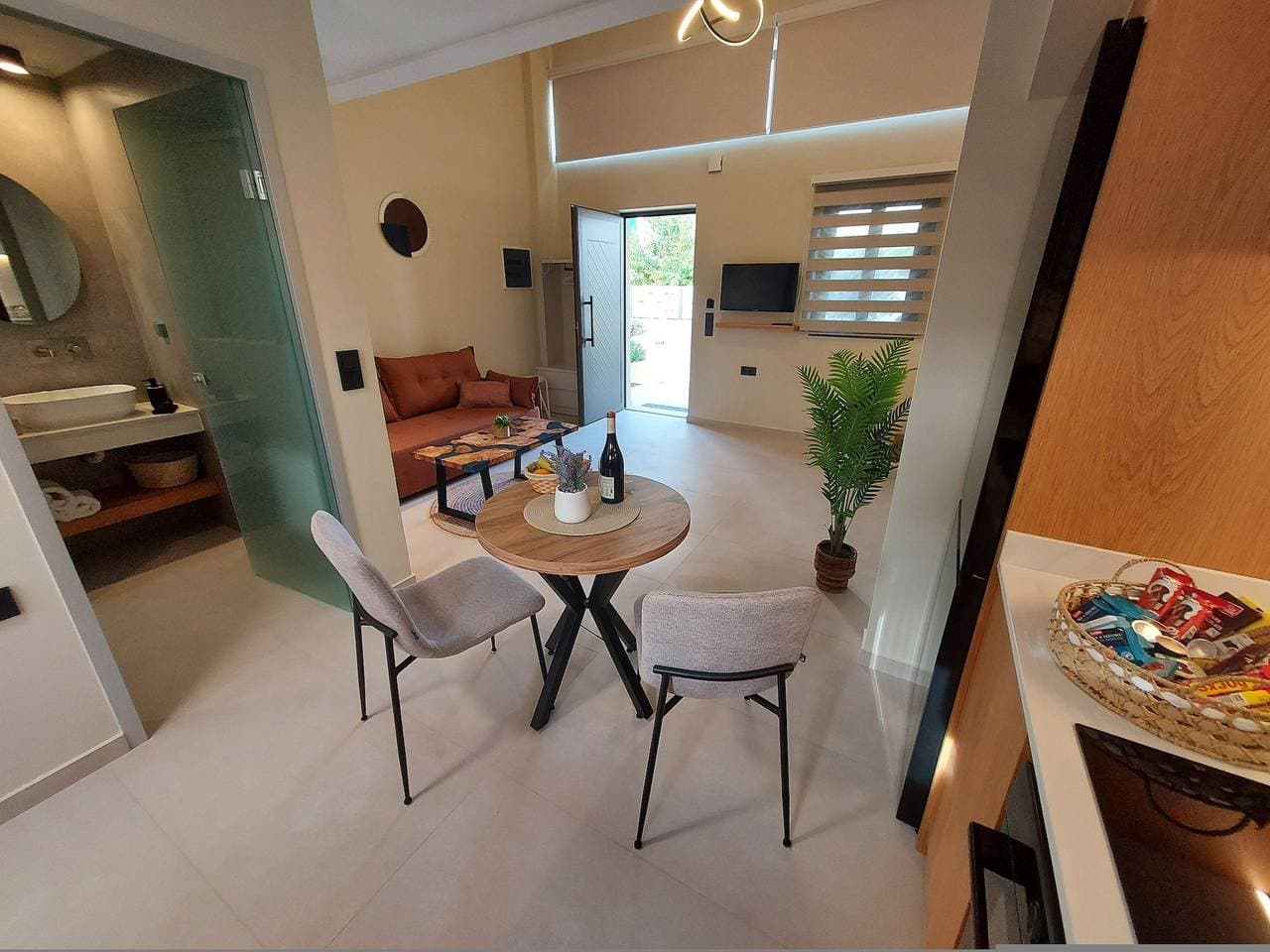 Foto 8 von 34: Ferienwohnung für 4 Personen mit Terrasse