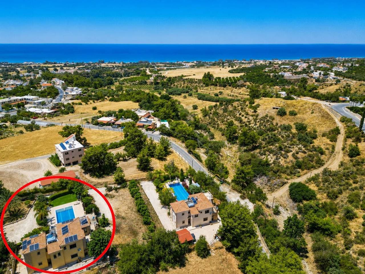 Foto 3 von 32: Villa für 8 Personen mit Garten