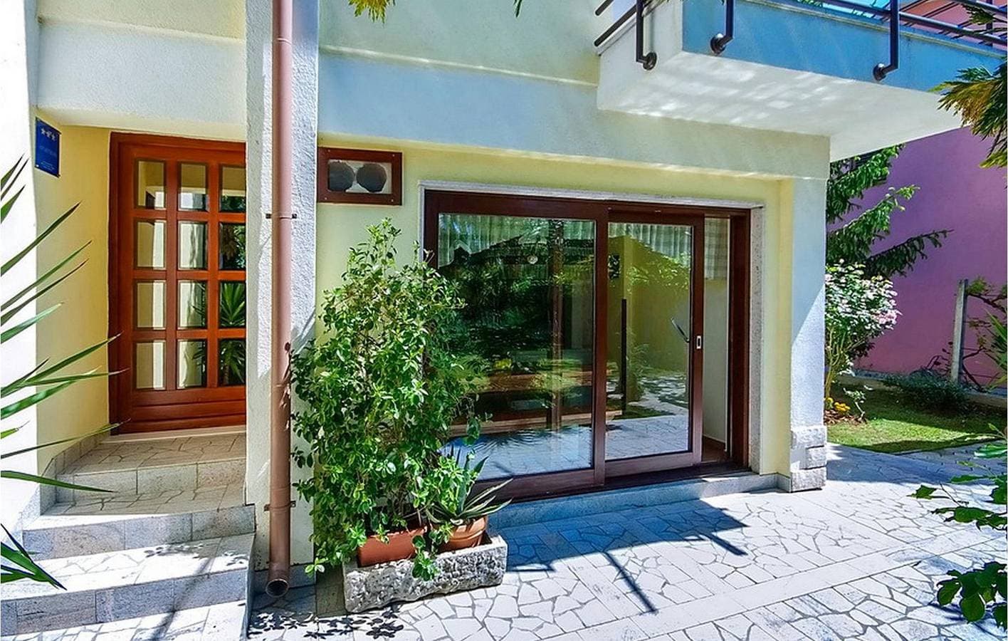 Foto 7 von 31: Charmante 2-Zimmer-Wohnung mit Terrasse in der Nähe von Labin und Restaurants