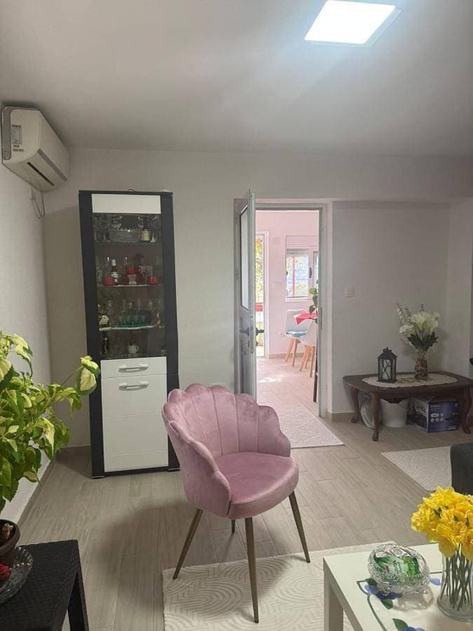 Foto 4 von 16: One-Bedroom Apartment