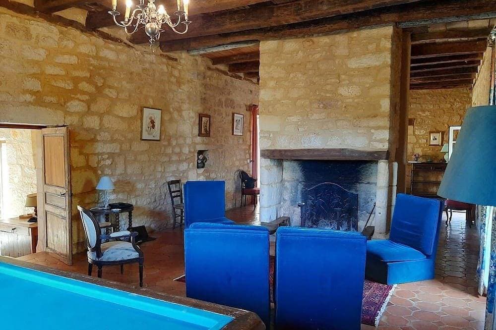 Foto 8 von 30: Maison de Campagne du Xvème