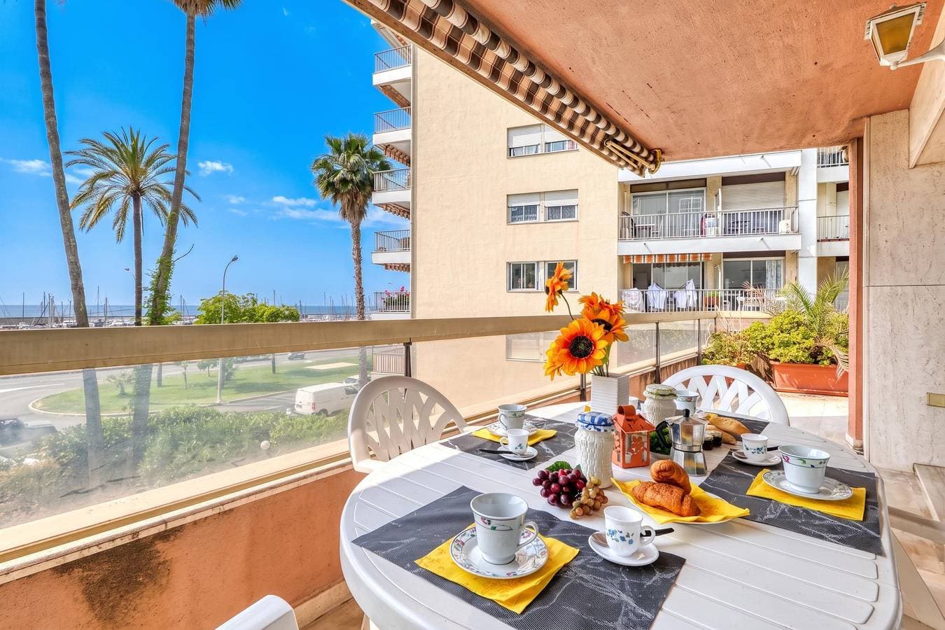 Foto 5 von 36: Ferienwohnung für 4 Personen mit Pool