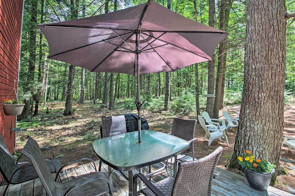 Foto 12 von 25: Neu! Panther Pond Cottage am Wasser mit Terrasse und Grill