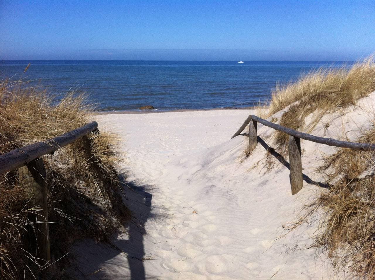 Foto 10 von 22: Fewo " Strandhaus Wiek " direkt am Wasser mit herrlichen Weitblick