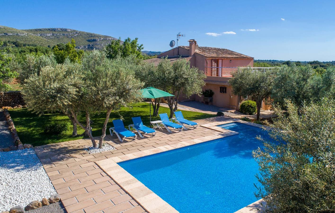 Foto 8 von 52: Apartment mit Meerblick, Pool und Terrasse, 1,5 km vom Strand entfernt