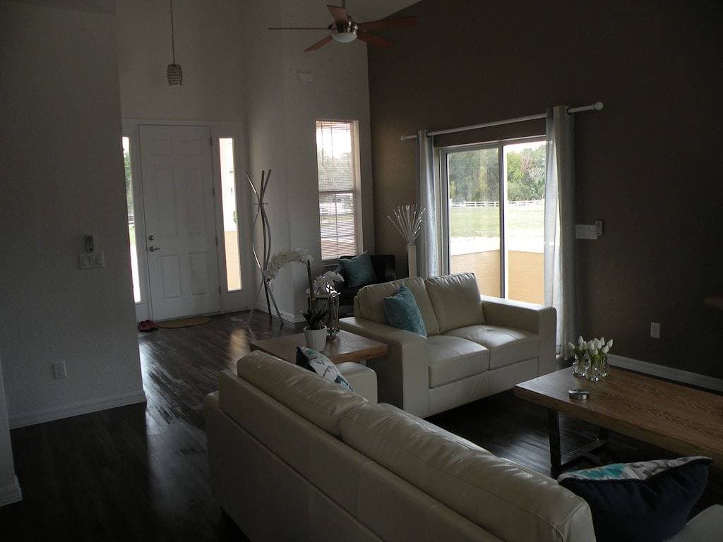 Foto 2 von 46: Deluxe New (Jan. 2016) 3 Br, 2. 5 Ba Villa am Fluss Homosassa