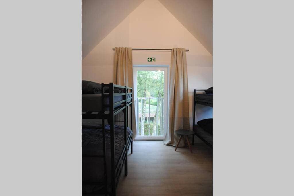 Foto 10 von 34: Five-Bedroom House
