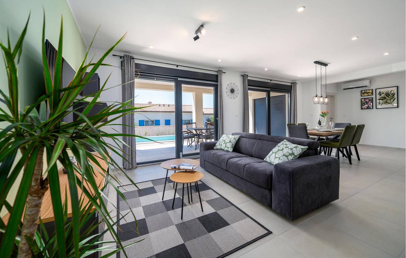 Foto 4 von 41: Gemütliche Ferienwohnung mit Meerblick, Pool und Parkplatz in der Nähe des Strandes von Fažana