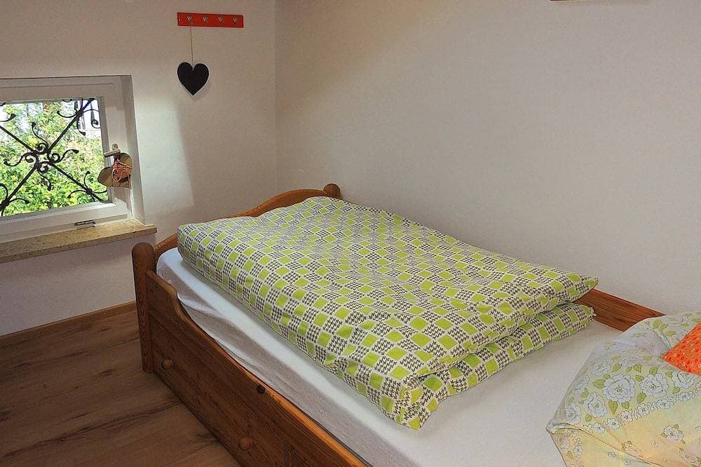 Foto 6 von 27: Schöne grosse renovierte Ferienwohnung mit 3 Schlafzimmern