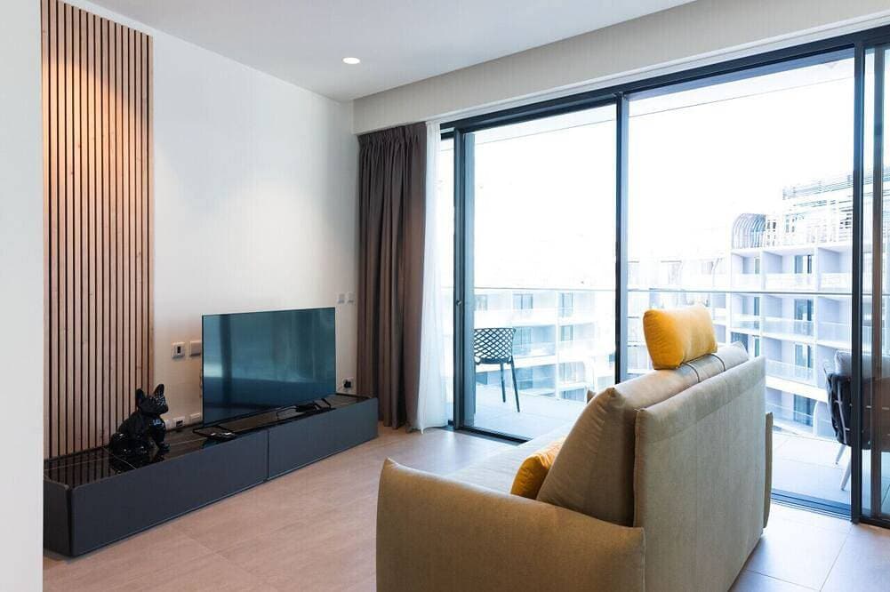 Foto 12 von 30: Mercury Tower Superb 1Br w/Rooftop Pool by ArcoCollection