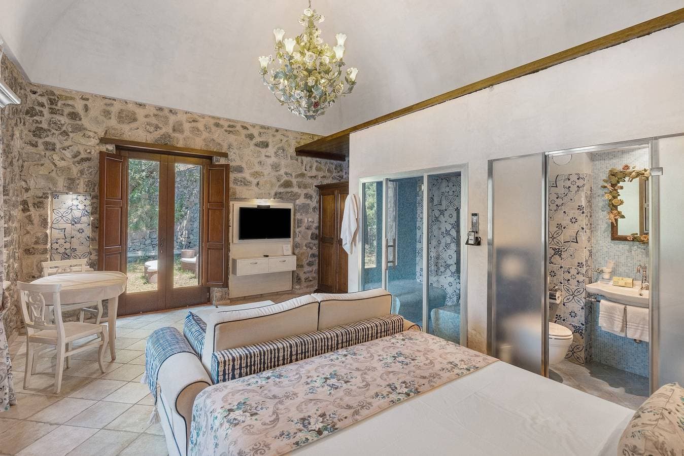 Foto 4 von 24: Ferienhaus 'Romantico Casale Di Lusso Con Spa' mit Meerblick, Wi-Fi und Klimaanlage