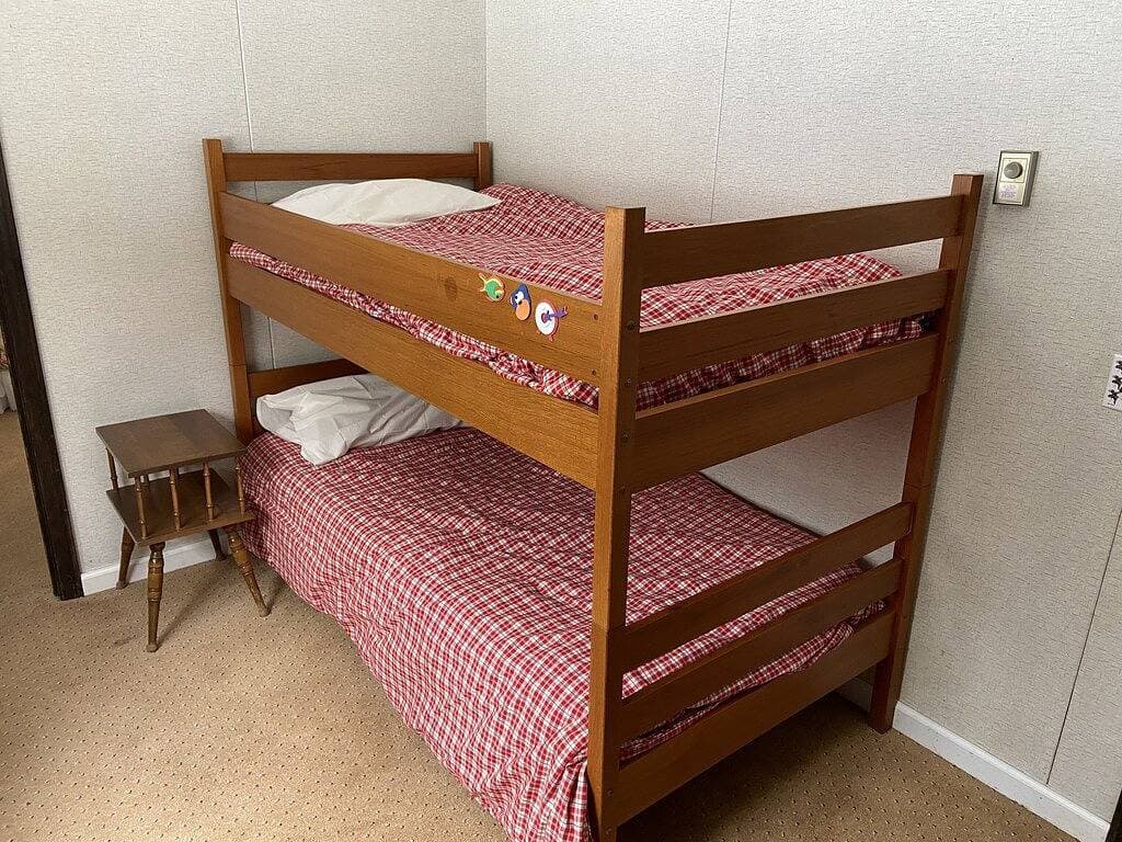 Foto 2 von 14: Gemütliche 3-Zimmer-Wohnung 2. 5 Meilen zum Mount Snow