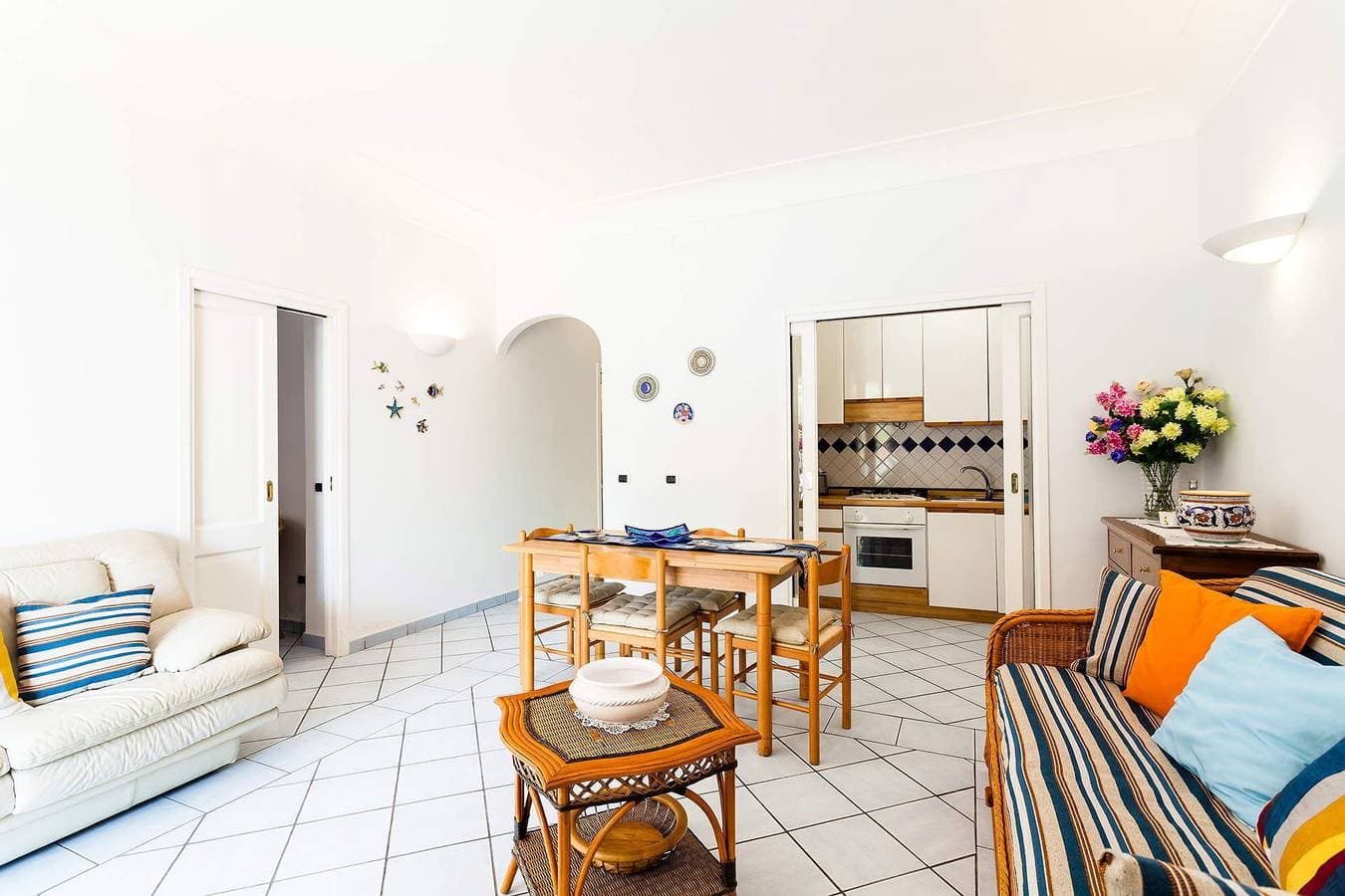 Foto 10 von 24: Ferienhaus für 7 Personen mit Terrasse