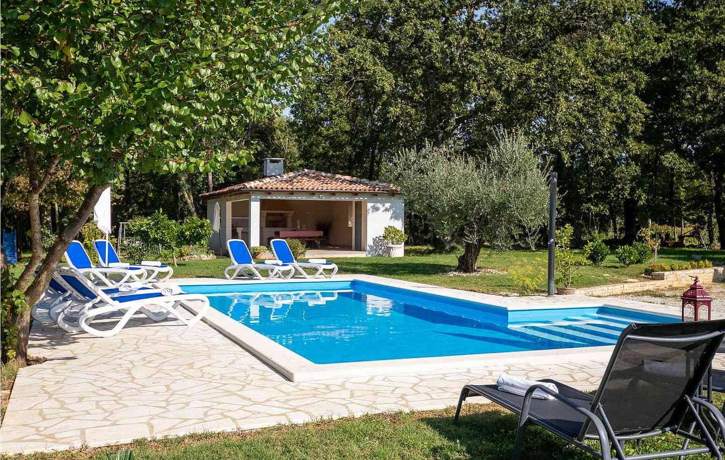 Foto 10 von 31: Reizende Ferienwohnung mit Pool, Terrasse und WLAN – der perfekte Urlaubsort!