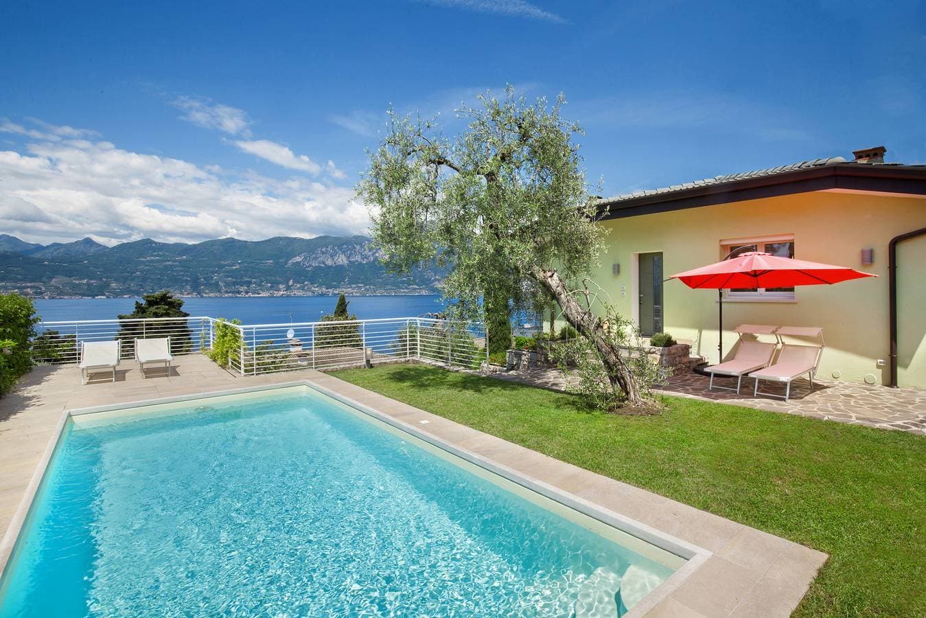Foto 2 von 35: Villa Palladini With Pool