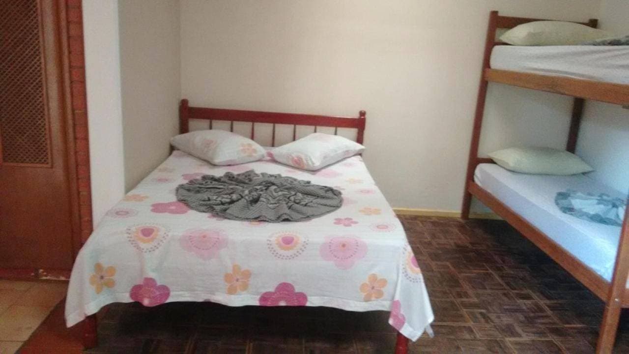 Foto 3 von 7: Quadruple Room with Shared Bathroom