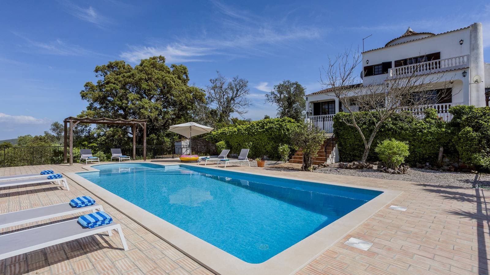 Villa 1