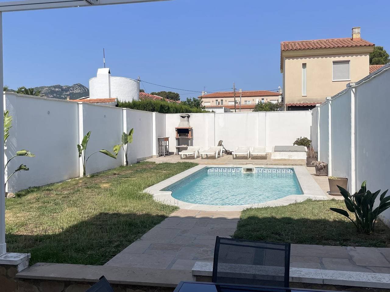 Foto 3 von 29: Luxusvilla mit Privatem Pool, 3 Schlafzimmer