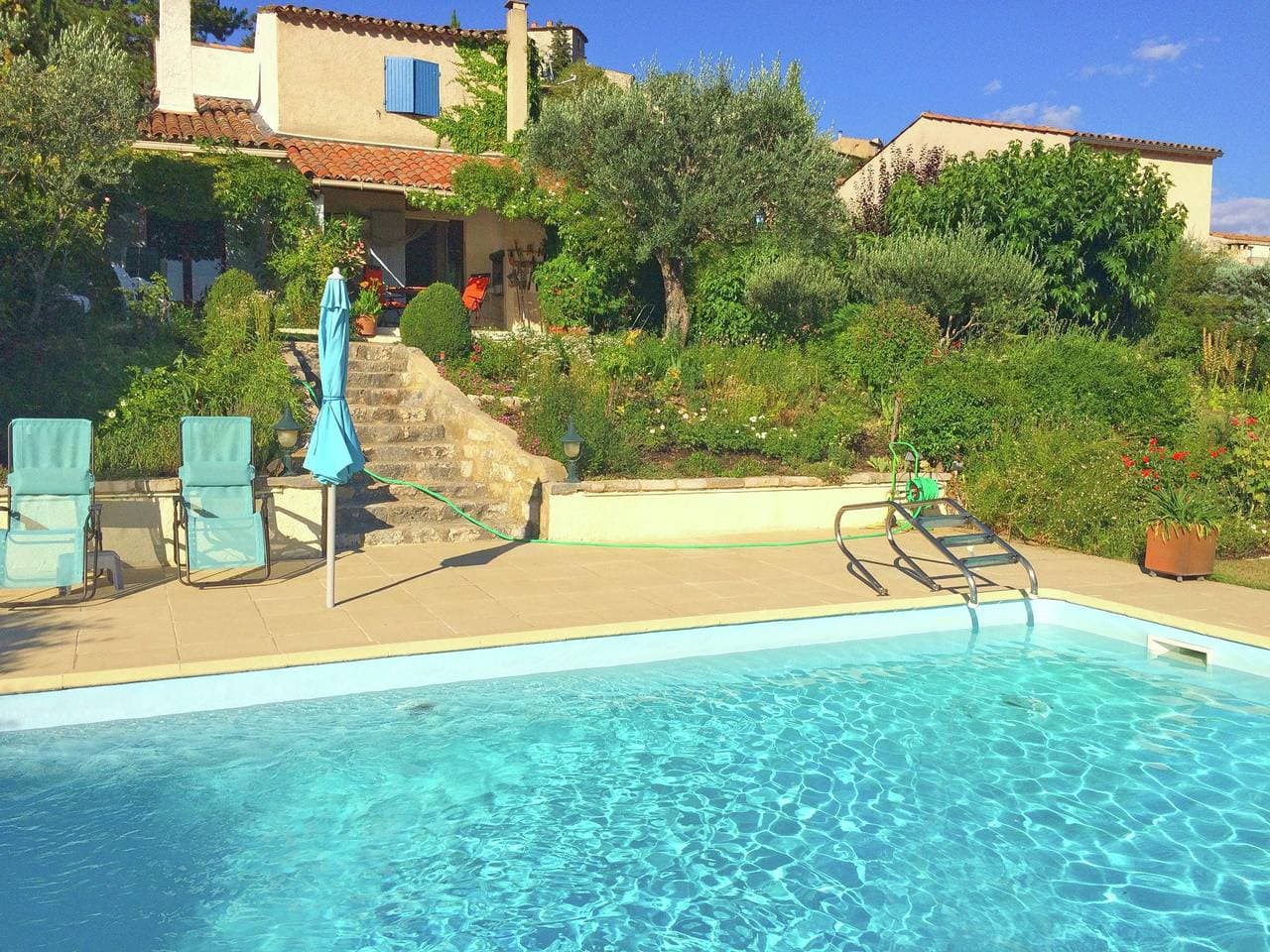 Verdon-Ansichten: Pool & Terrasse 1