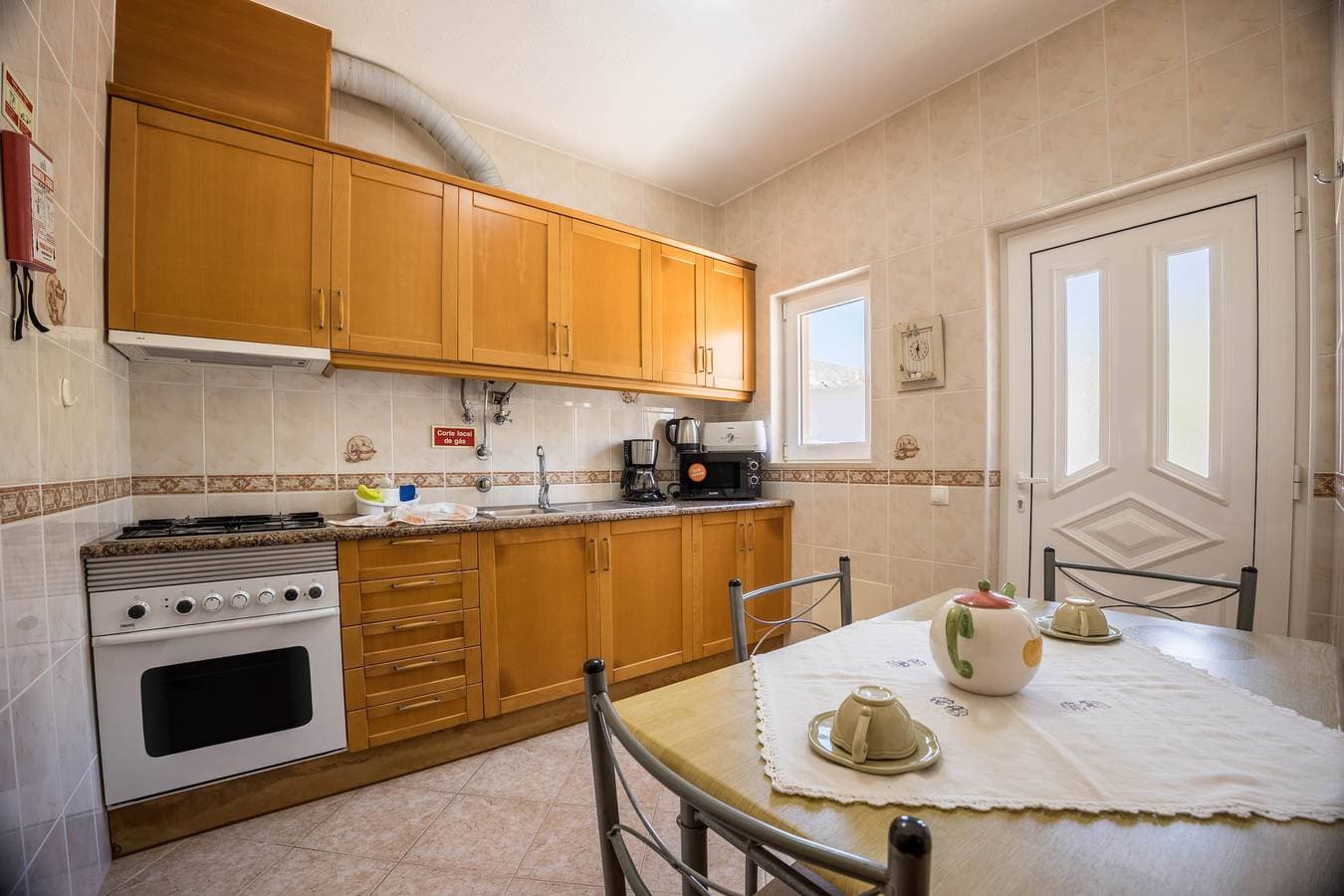Foto 9 von 40: Ferienhaus Casa Fernandes mit Gemeinschaftspool, offener Terrasse und WLAN