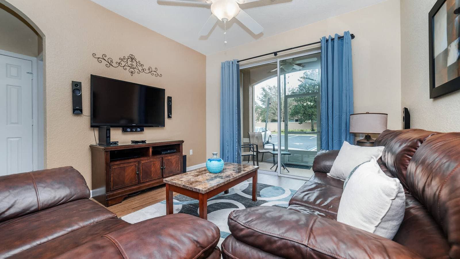 Foto 4 von 29: Villa für 8 Personen mit Pool